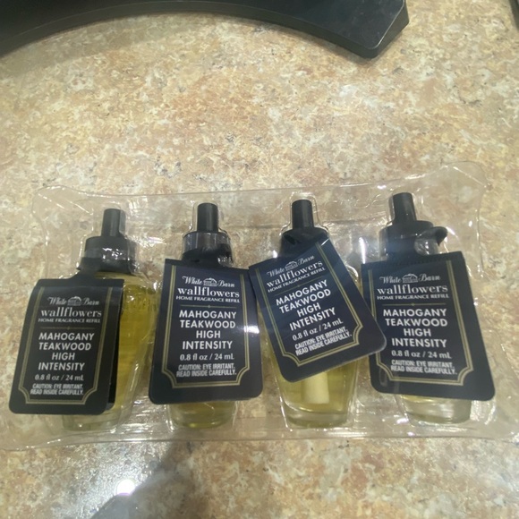 B&BW Wallflowers Home Fragrance Set of 4 Refills Mahogany Teakwood - Picture 1 of 2